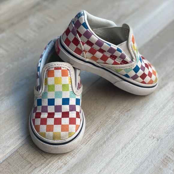 toddler rainbow checkered vans